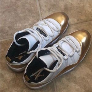 Jordan low 11 white gold “ closing ceremony “
